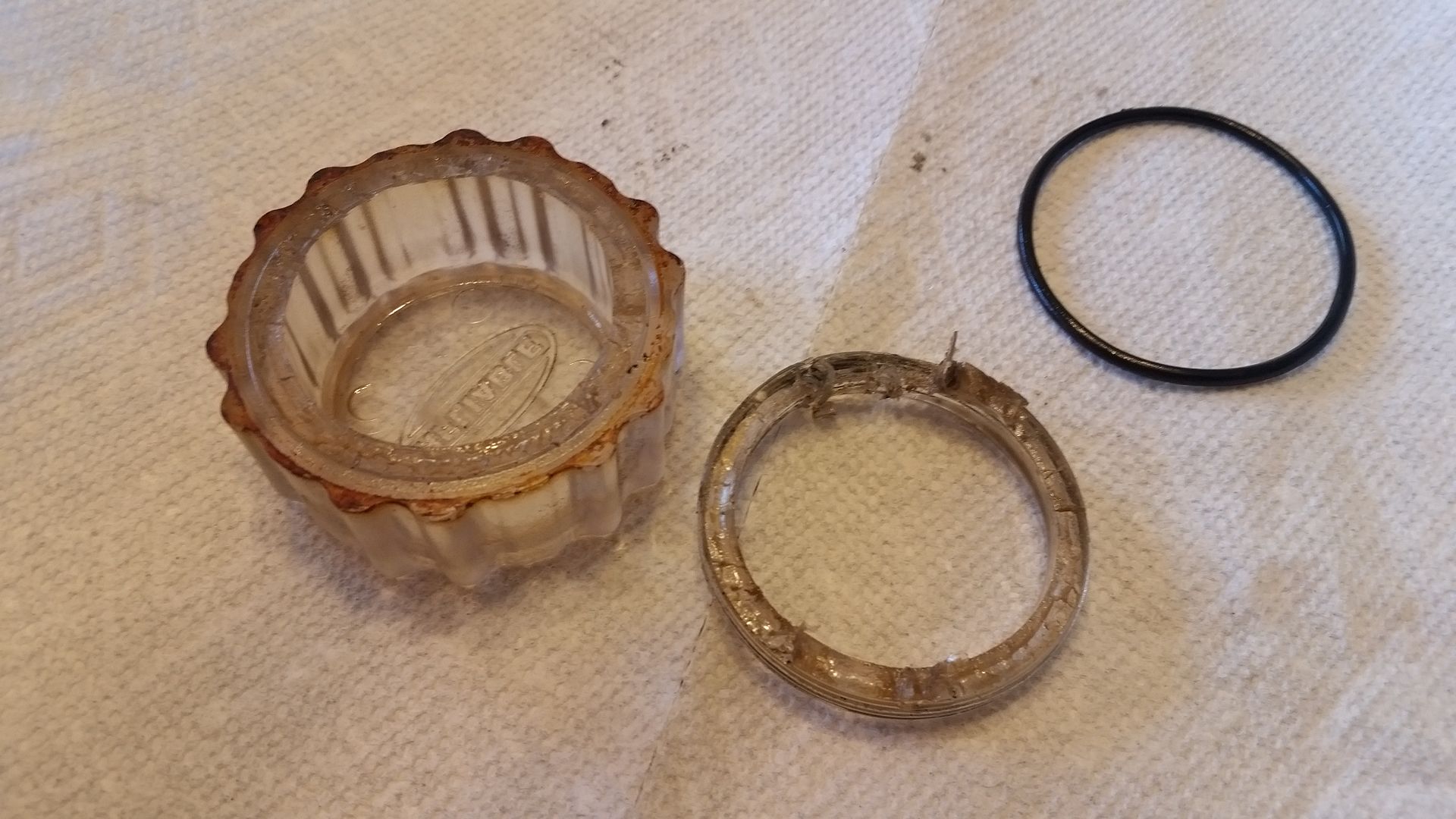 Hub cap for 2010 EZ Loader trailer single axle with RELIABLE 5 lug oil